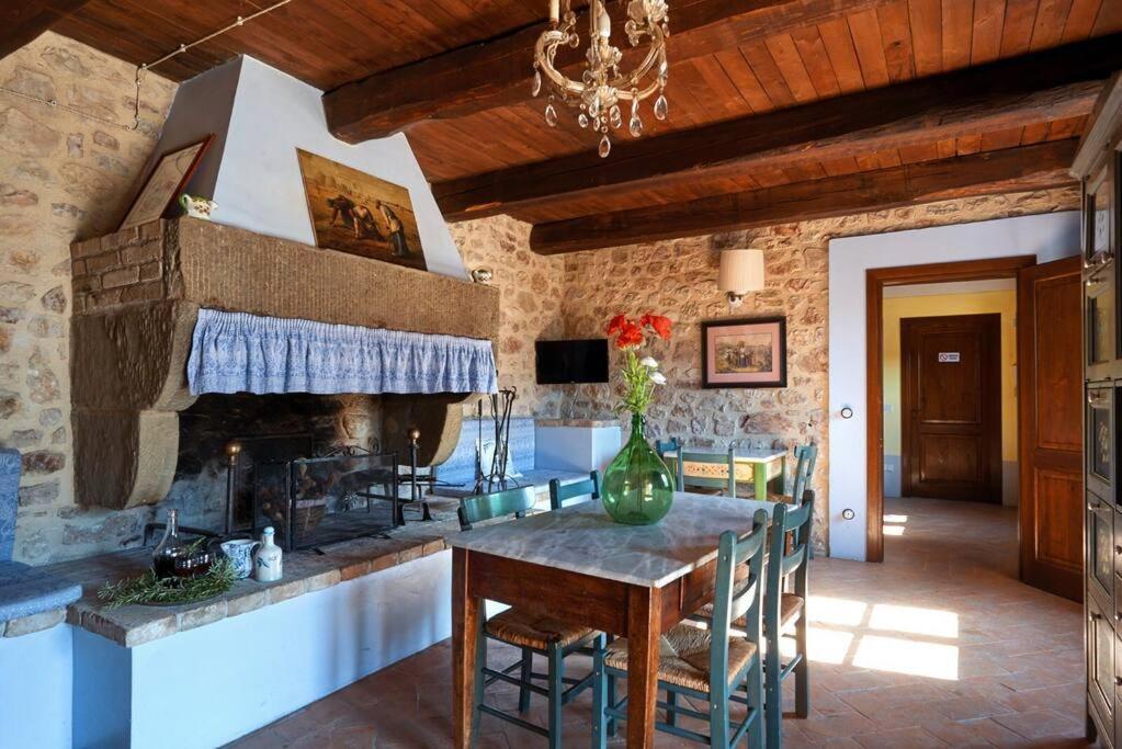 Villa Casale Rosso Castel San Felice Exterior foto